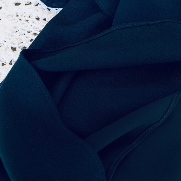 ALICE + OLIVIA ELEONORA TRUMPET SLEEVE DRESS - Picture 6 of 15